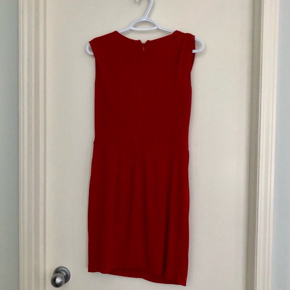 Gorgeous red dress - Picture 4 of 4